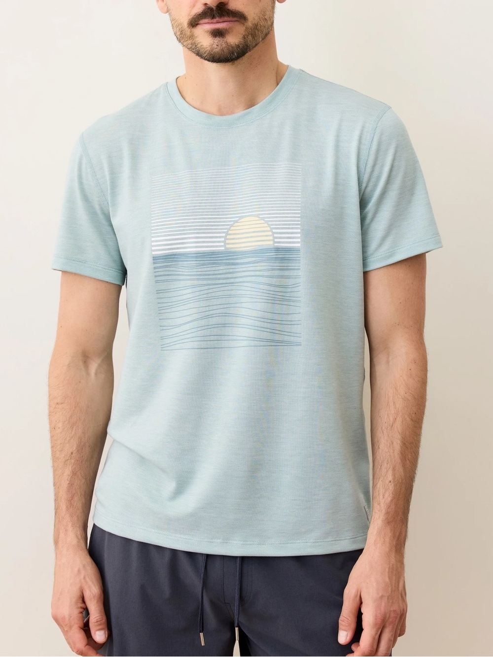 Marine Layer Air Crew Graphic Tee featuring graphic of sun setting men’s size L